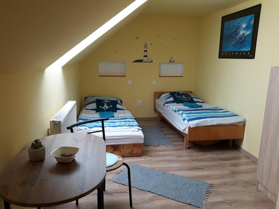 Kis Rigo Vendeghaz Hotel Salgótarján Екстериор снимка