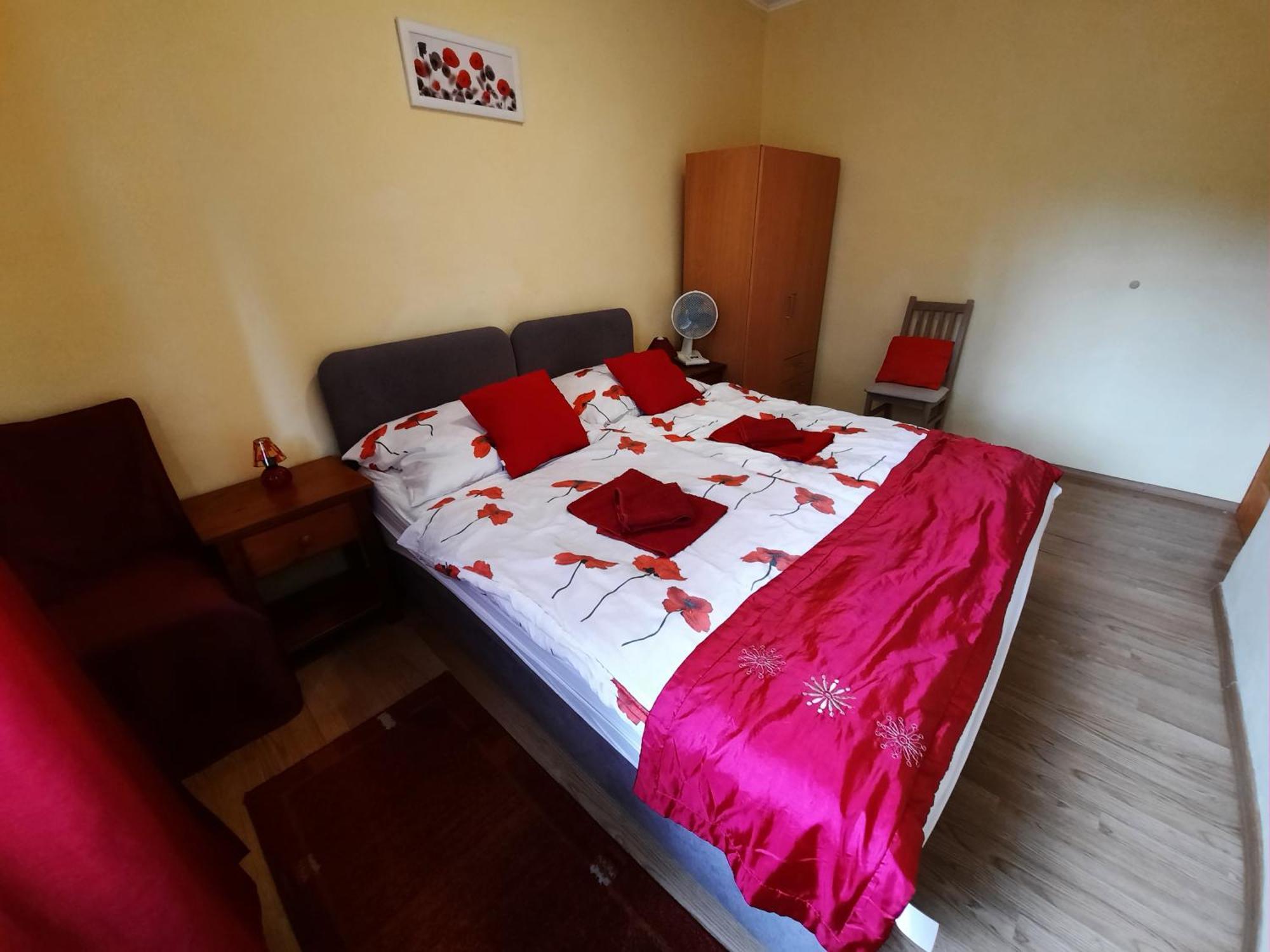 Kis Rigo Vendeghaz Hotel Salgótarján Екстериор снимка